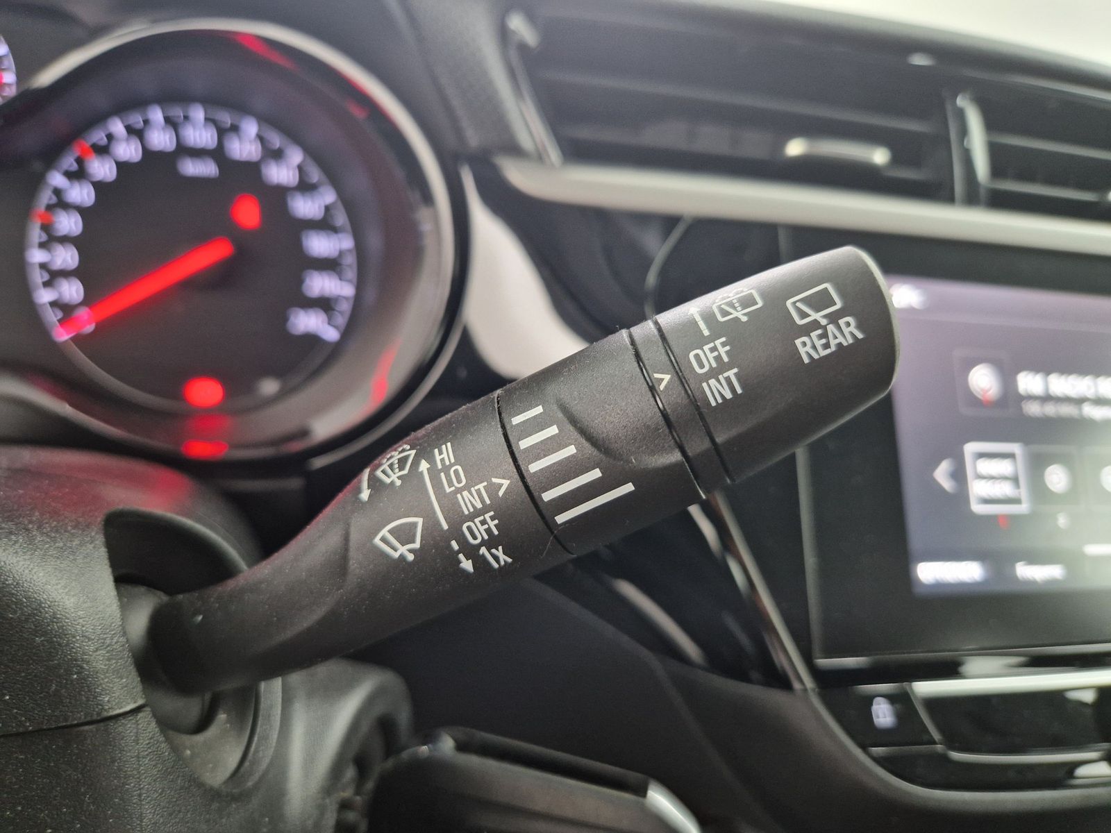 OPEL Corsa  F1.2 Turbo Edition – Bild 27