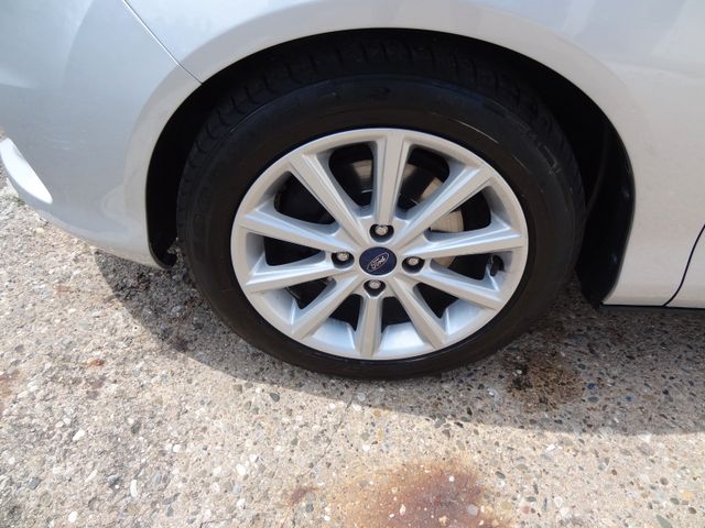 Fahrzeugabbildung Ford B-MAX Titanium/2.Hd/Navi/AHK/SitzH/Kamera/74TKM/
