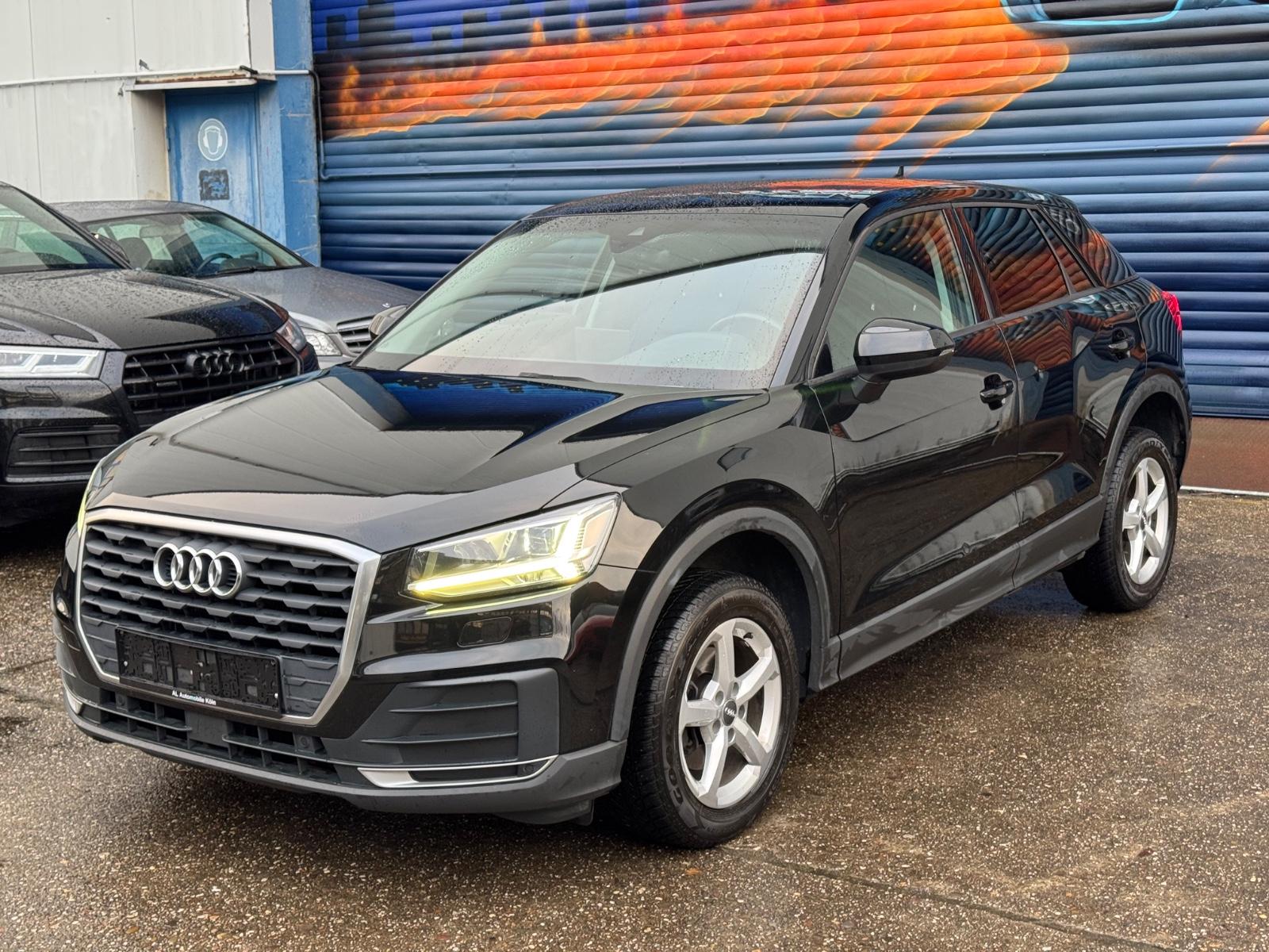 Audi Q2 30 TDI/ACC/Leder/Volldigital/Schiebedach/LED