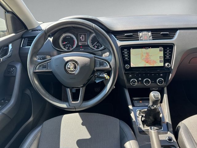 Octavia Combi 1.5 TSI STYLE NAVI+GRA+PDC+SHZ+CLI