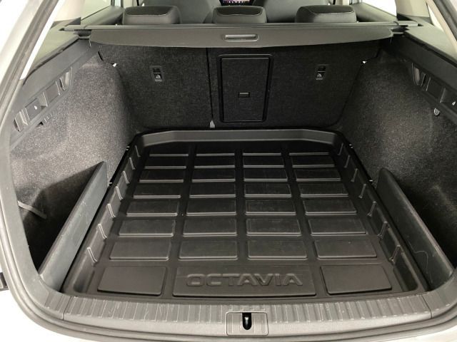 Octavia IV Combi Style 2.0 TDI DSG NAVI+KAMERA