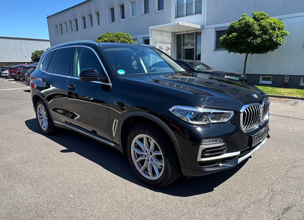 Image of BMW X5