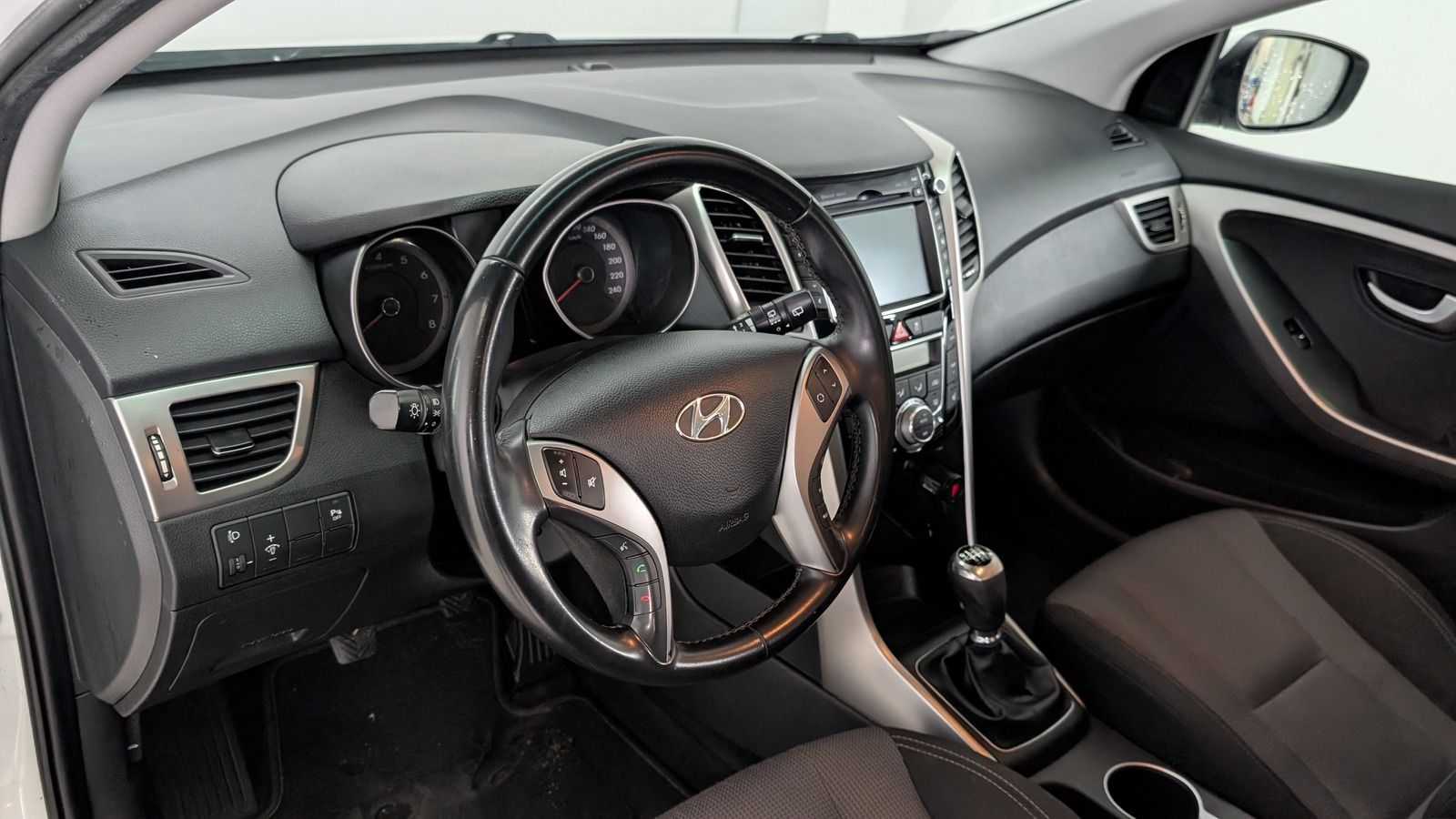 Fahrzeugabbildung Hyundai i30 cw Klimaauto. * Sitzhzg * PDC