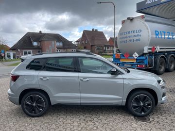 Fahrzeugabbildung SKODA Karoq 1.5 TSI Sportline DSG Pano/LED/ACC/AHK