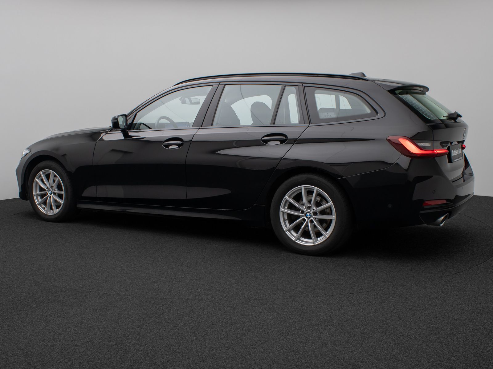Fahrzeugabbildung BMW 320d Kamera DAB HiFi Leder Komfort Sport LED
