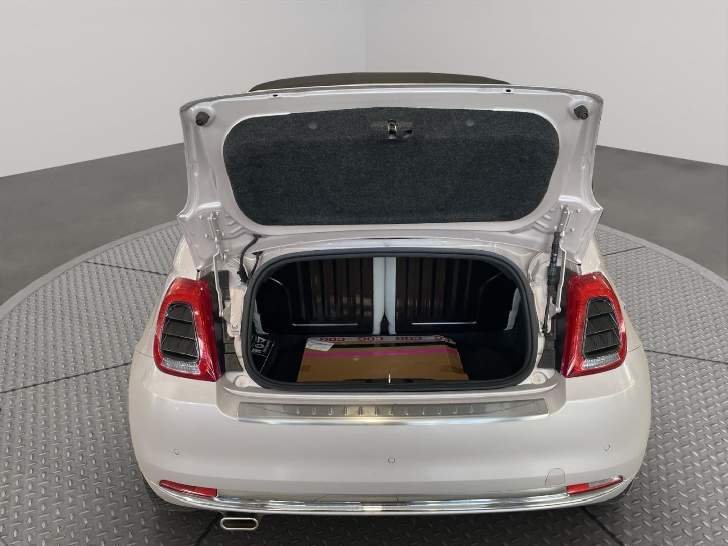 Fahrzeugabbildung Fiat 500 Star Faltdach PDC Tempomat Klima Allwetter