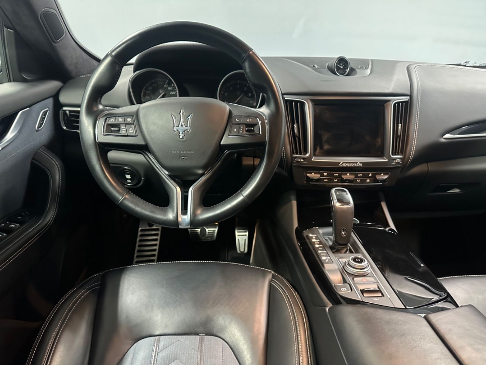 Fahrzeugabbildung Maserati Levante S Q4 GRANLUSSO*AHK*PANO*WINTER*SOFTCLOSE