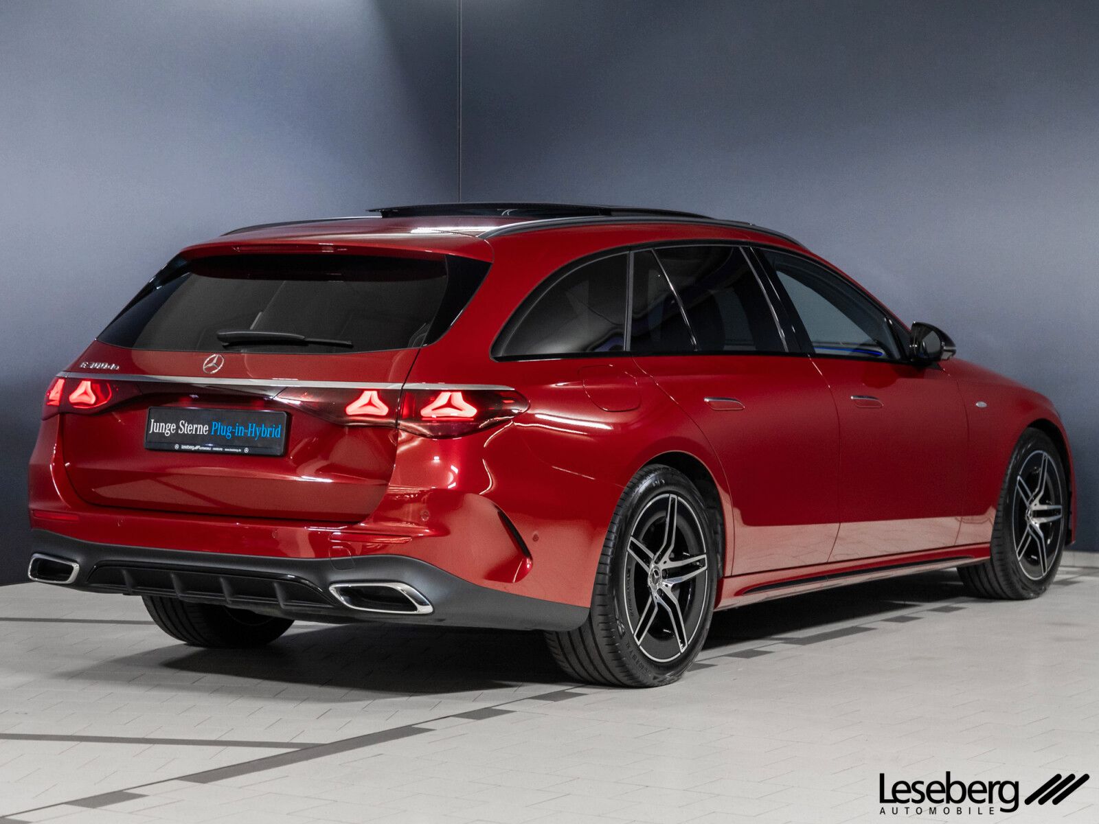 Mercedes-Benz E 300 de T AMG Adv. LED Night AHK Distronic 360° foto 2