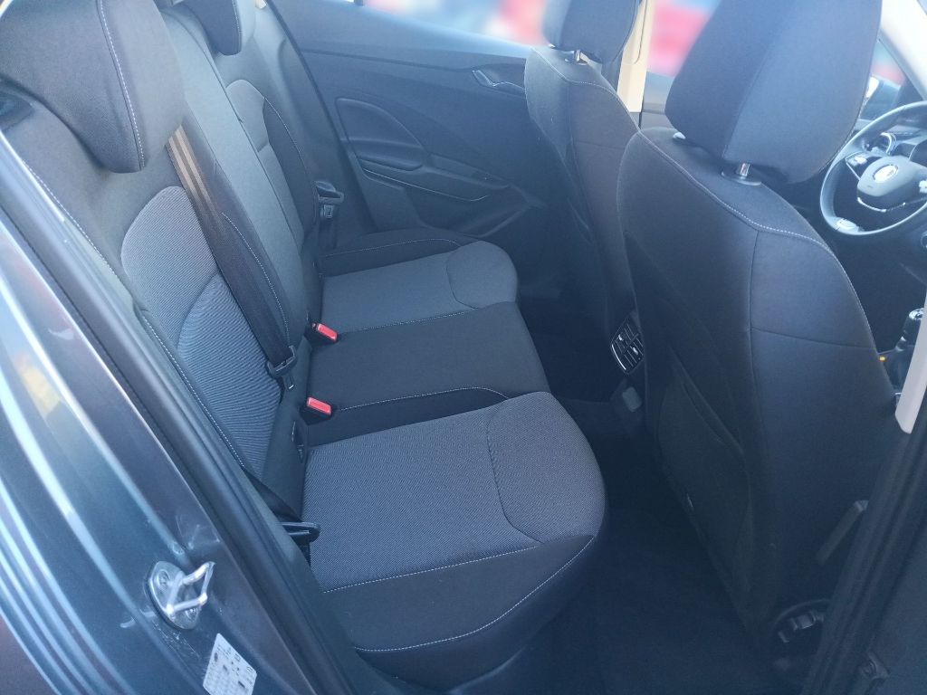 Fahrzeugabbildung SKODA FABIA 1.0 TSI Selection GRA PDC Sitzheiz.