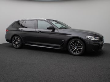 Fahrzeugabbildung BMW 520d M Sport Kamera DAB HiFi Stop&Go Komfort