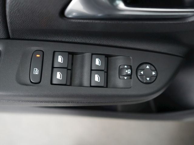 Corsa F FACELIFT GS AT+LED LICHT+NAVI+RÜCKFAHRKA