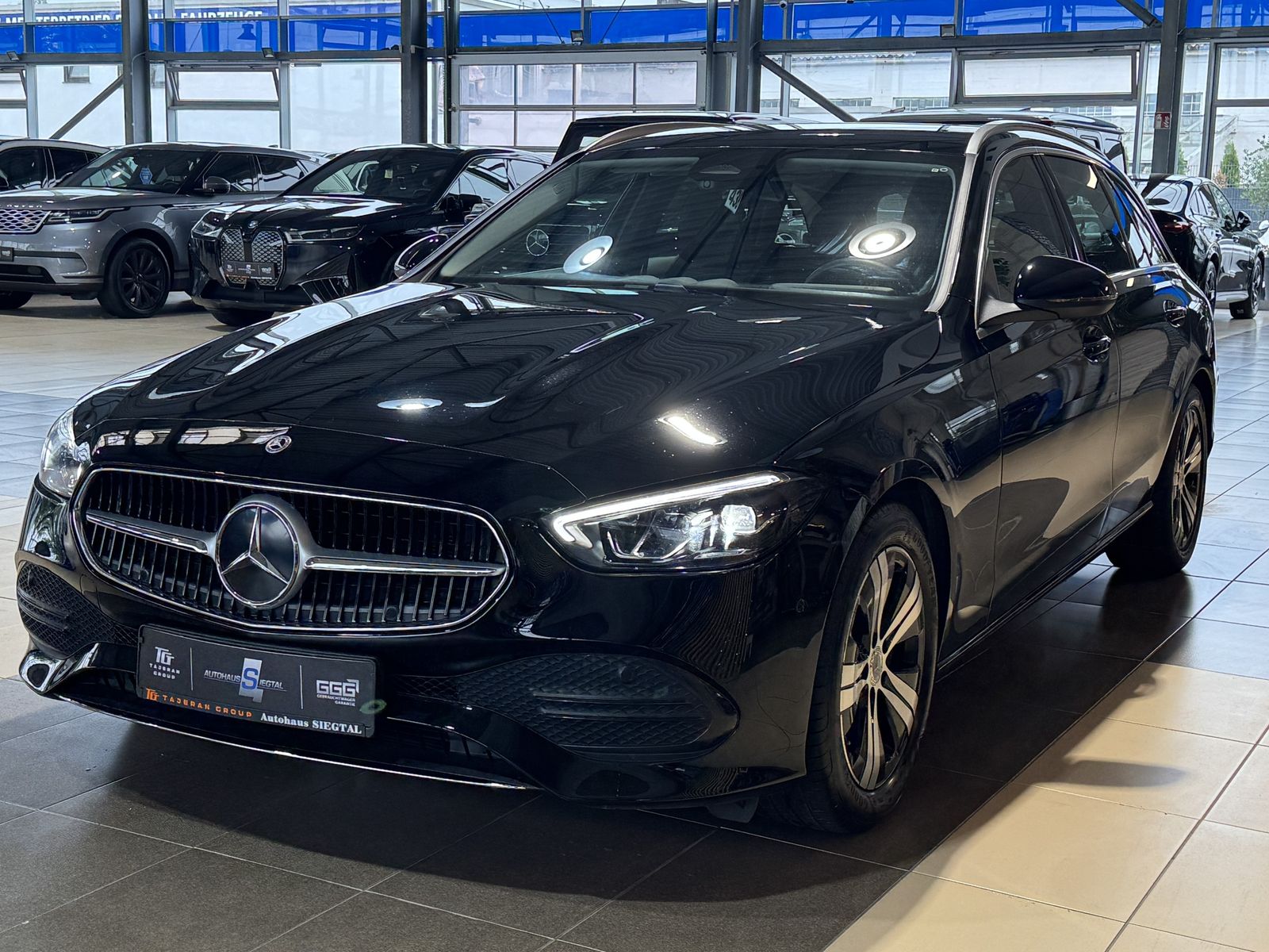 Mercedes-Benz C 200 d Avantgarde R.Cam Navi Ambiente ACC SHZ imagem 3