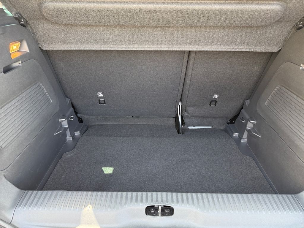Fahrzeugabbildung Citroën C3 Aircross PureTech 130 Stop & Start EAT6 OPF C
