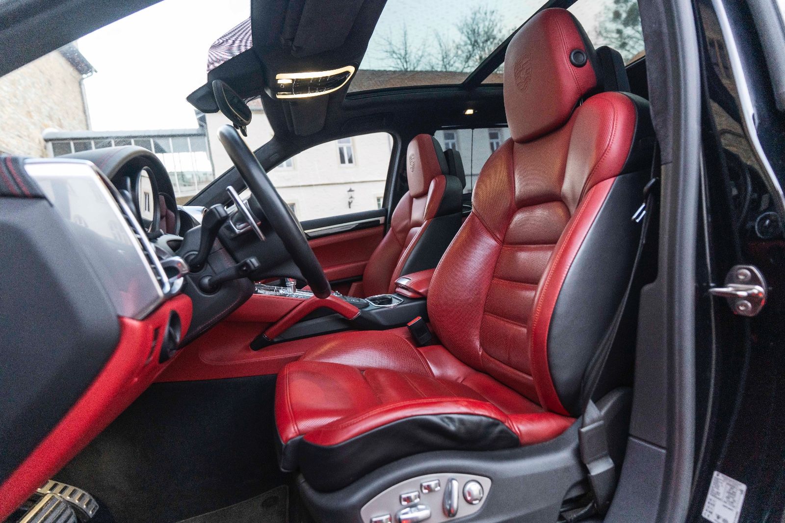 Fahrzeugabbildung Porsche Cayenne Turbo S BURMESTER SPORT-CHRONO ORI. LACK