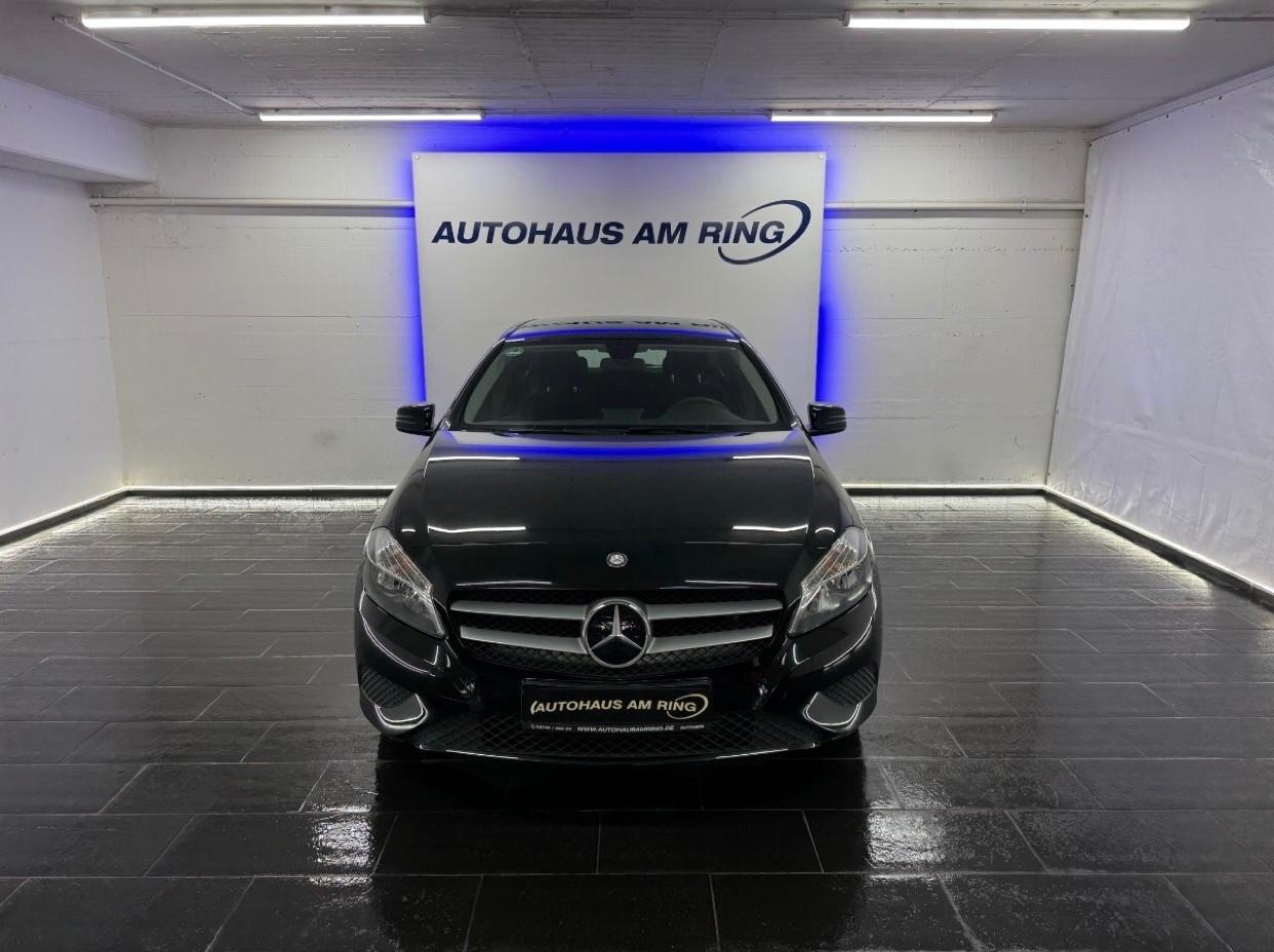 Mercedes-Benz A 180 BlueEfficiency CAMERA SZHZG ABSTANDSWARNER