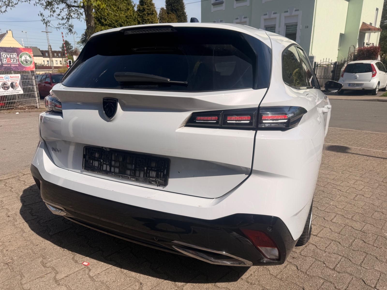 Peugeot 308 BlueHDi 130 EAT8 Allure SW
