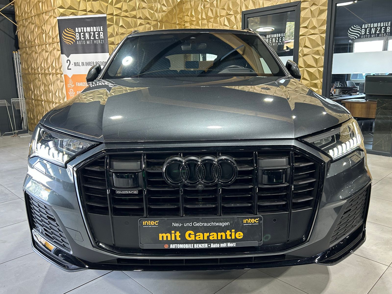 Fahrzeugabbildung Audi Q7 50 TDI quattro/S-LINE/HEAD-UP/COMPETITION/NAV