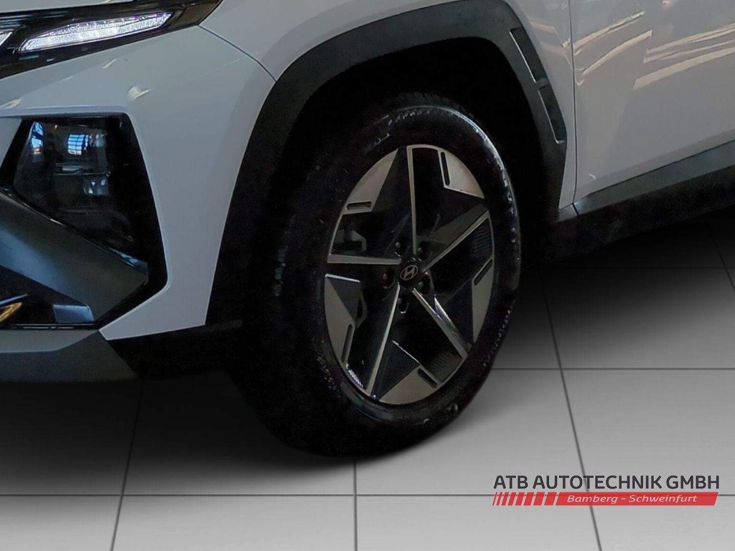 Fahrzeugabbildung Hyundai Tucson Trend 1.6 T-GDi PHEV 6-AT 4WD Navi LED El