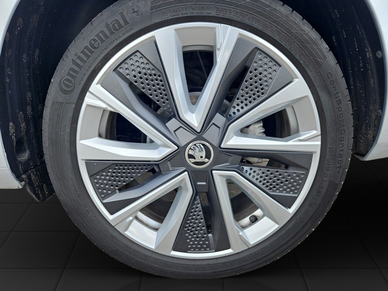 Fahrzeugabbildung SKODA Fabia TSI Style 81 kW LED/NAVI/ACC/SHZ/LHZ