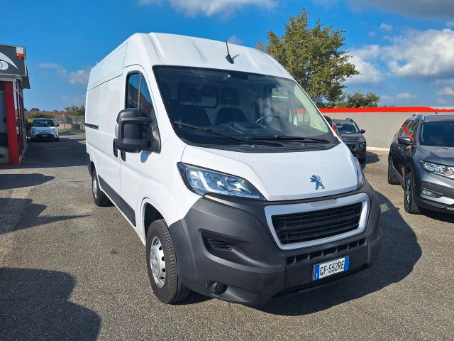 Peugeot Boxer 335 2.2 BlueHDi 140 S&S PC-TN Furg