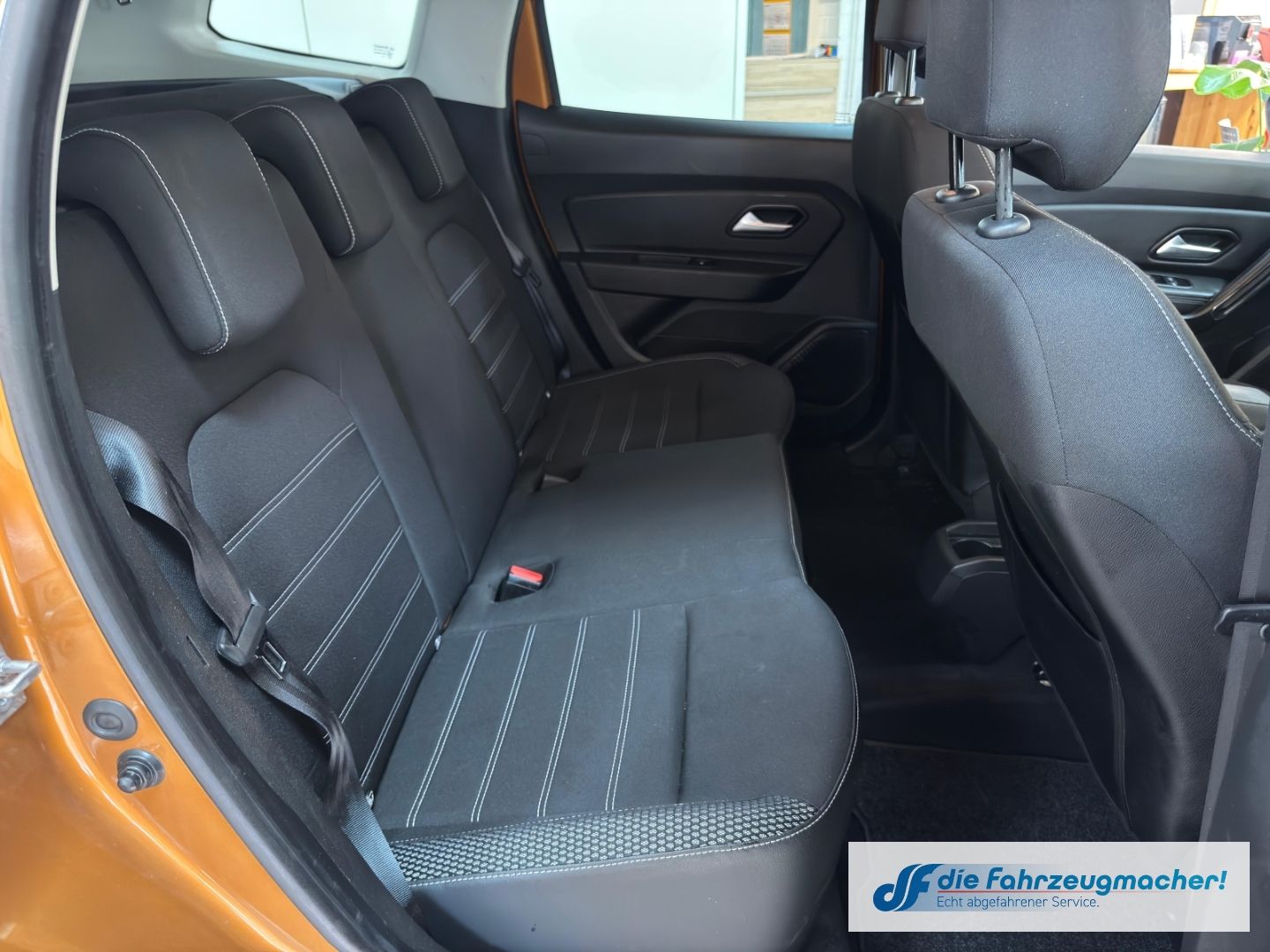Fahrzeugabbildung Dacia Duster II Prestige 4WD Navi ACC Apple CarPlay An