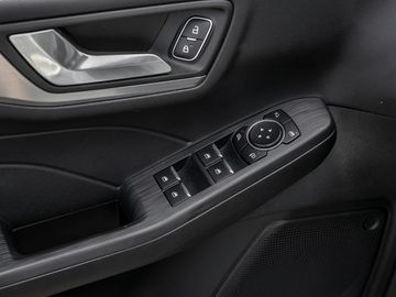 Ford Kuga 2.5 Plug-In Hybrid Titanium X Stauassistent
