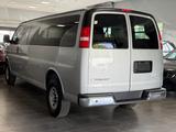 Chevrolet Express 4.8 L V8 3500 EXTD - Chevrolet: 4.8