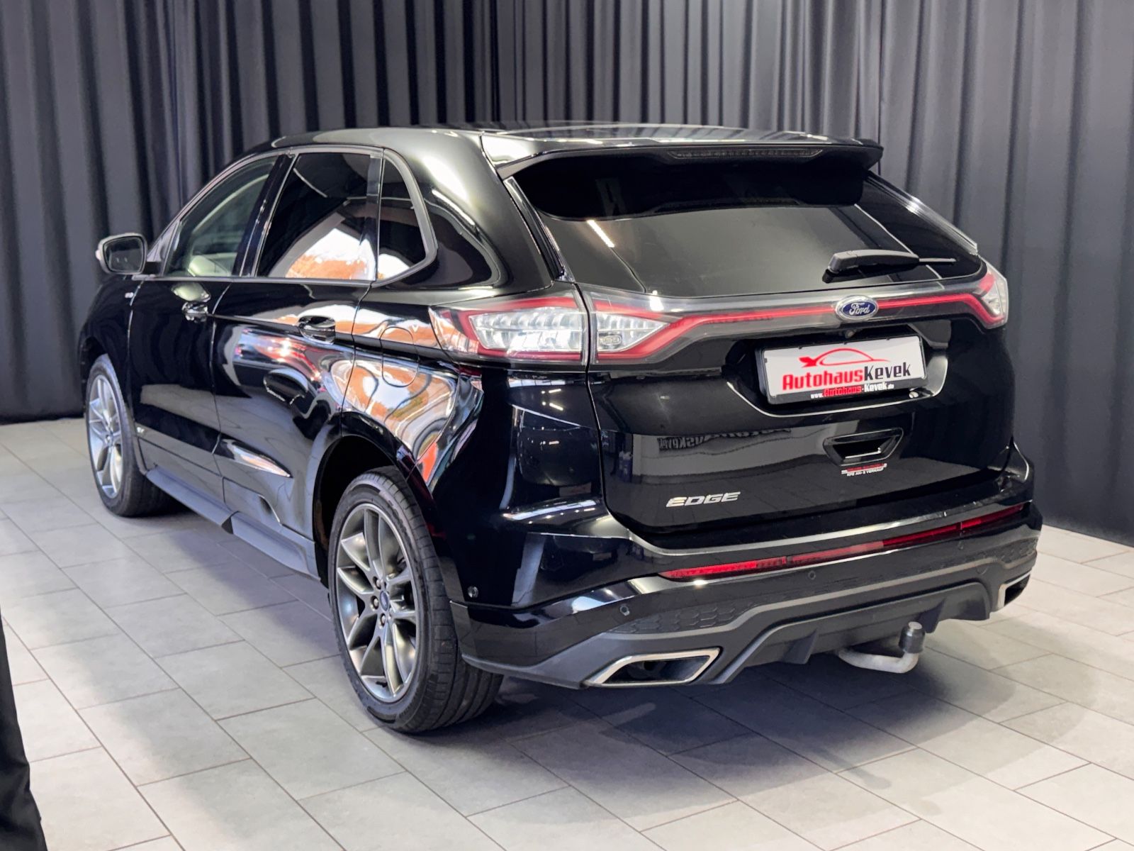 Fahrzeugabbildung Ford Edge ST-Line 4x4|NAVI|KAMERA|AHK|KESSY