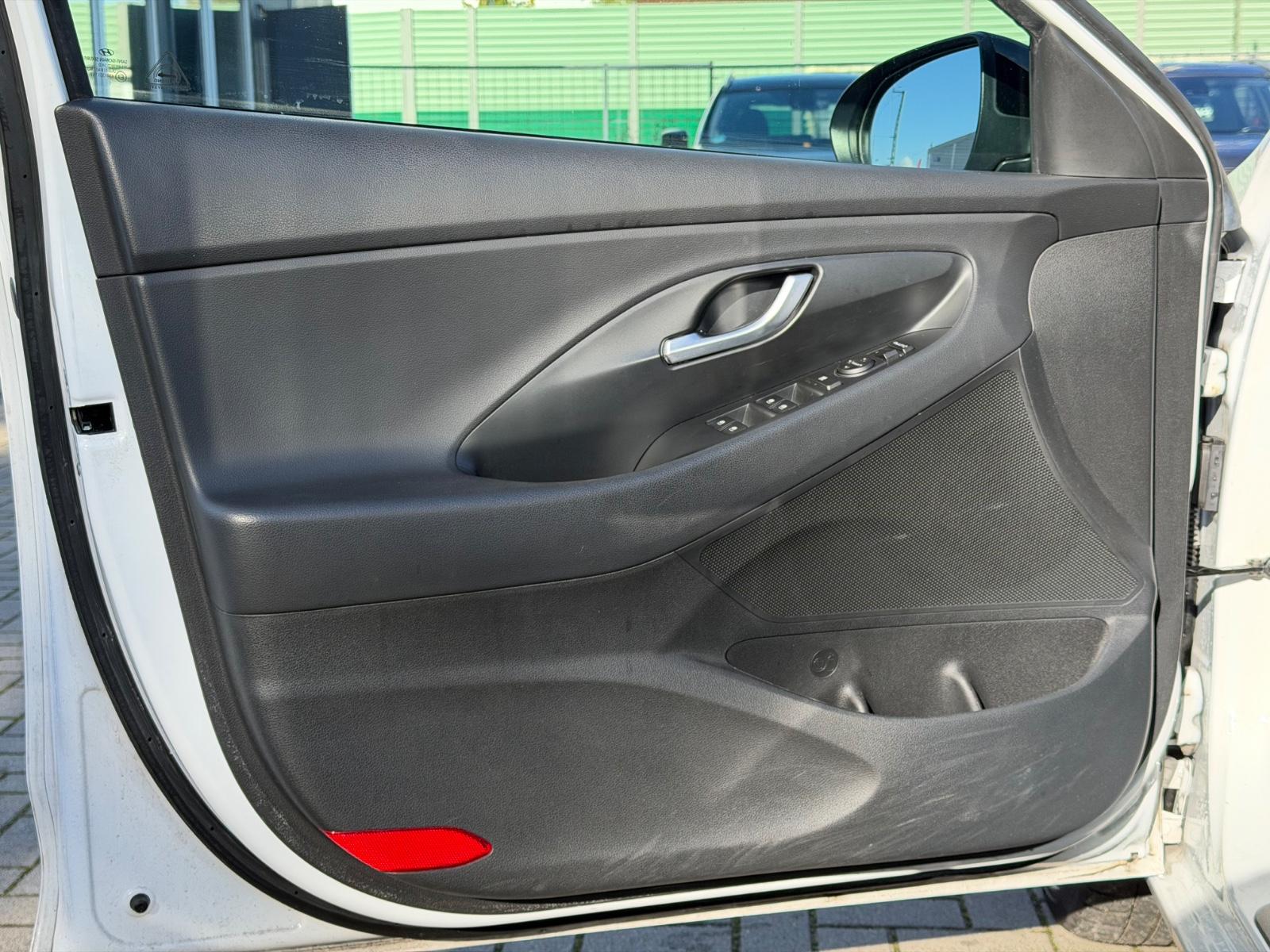 Hyundai i30 Fastback N Line Hybrid*SDACH*LED*APPLECAR
