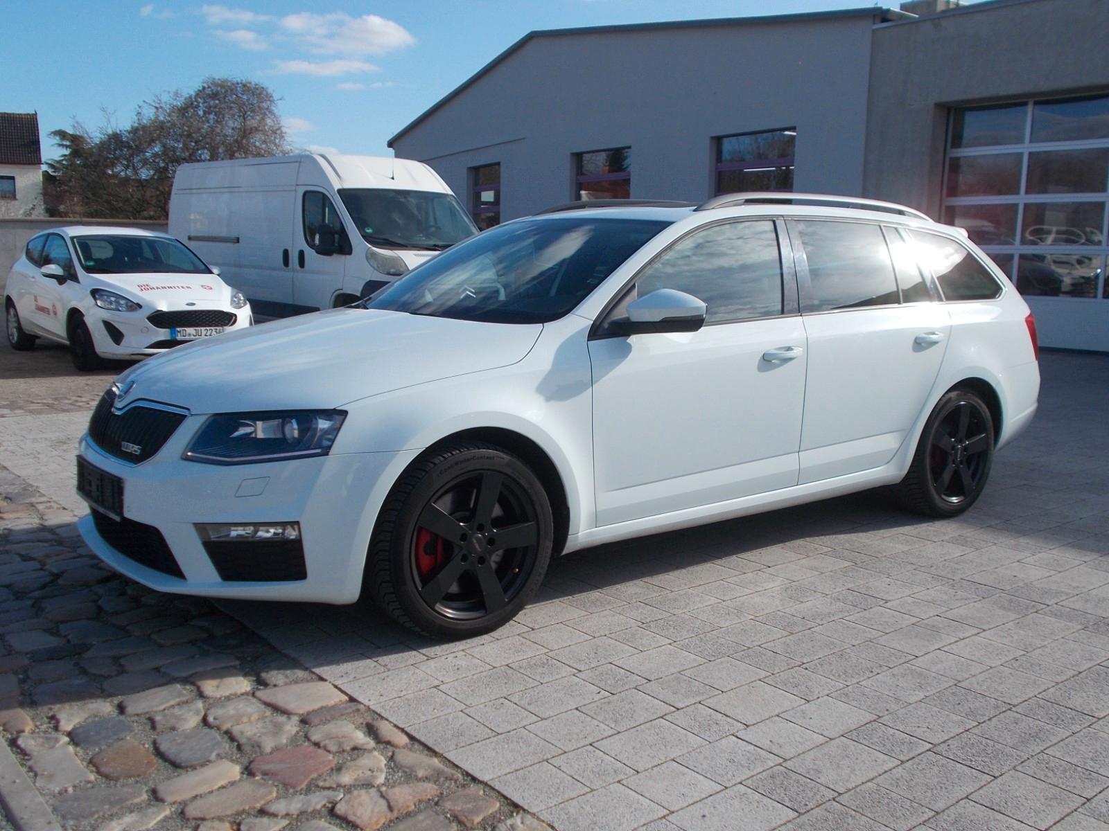 Skoda Octavia Combi RS mit vielen Extras !!!