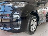 Volkswagen T7 California 2.0 TDI DSG ACC AUT Kam. KeyLess - schwarze Volkswagen T7 California