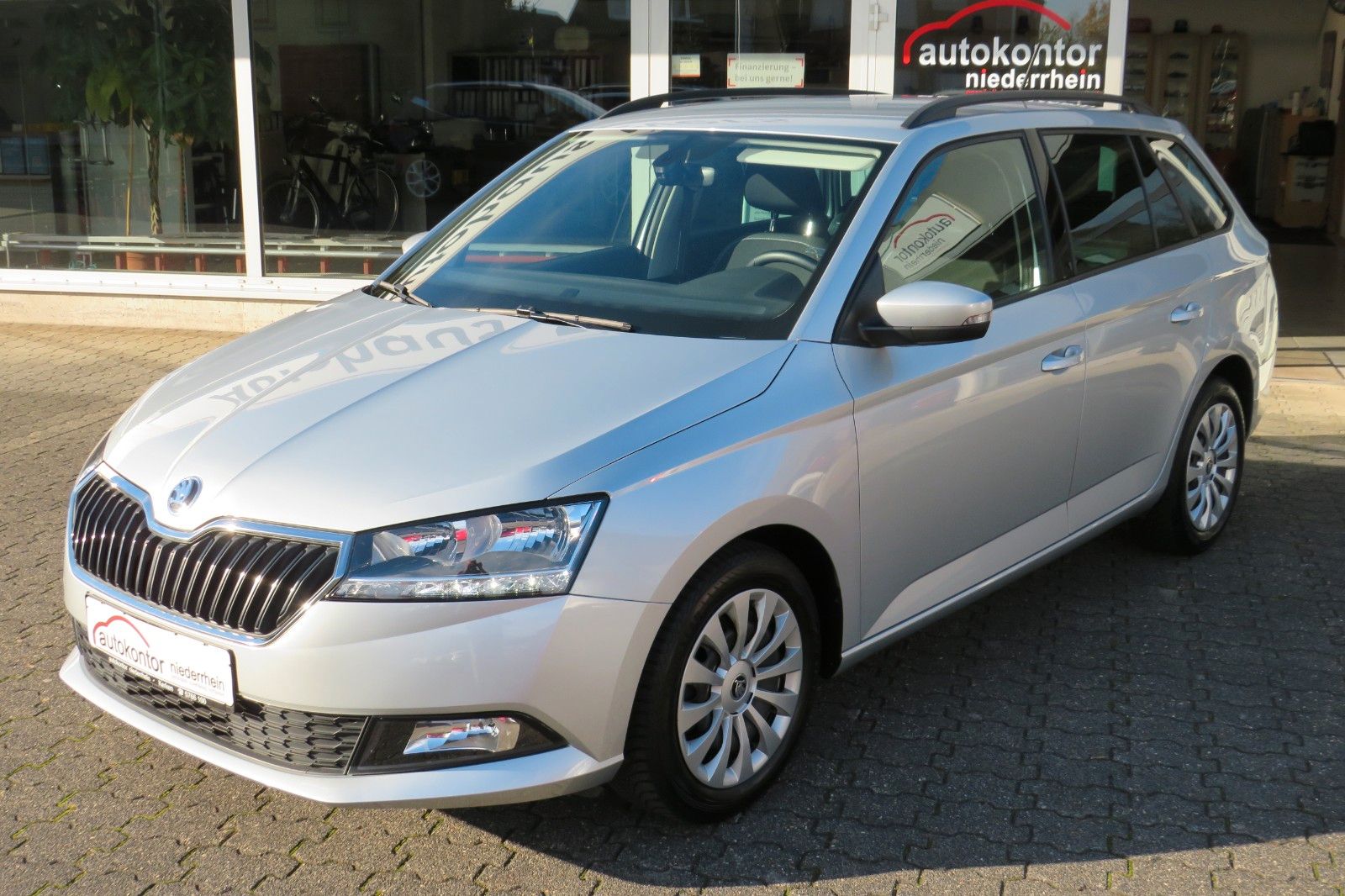 Fahrzeugabbildung SKODA Fabia Combi Ambition GRA SITZH. APP-CONNECT 1.HD