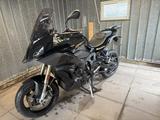 BMW S 1000 XR mit Koffer, tiefergelegt