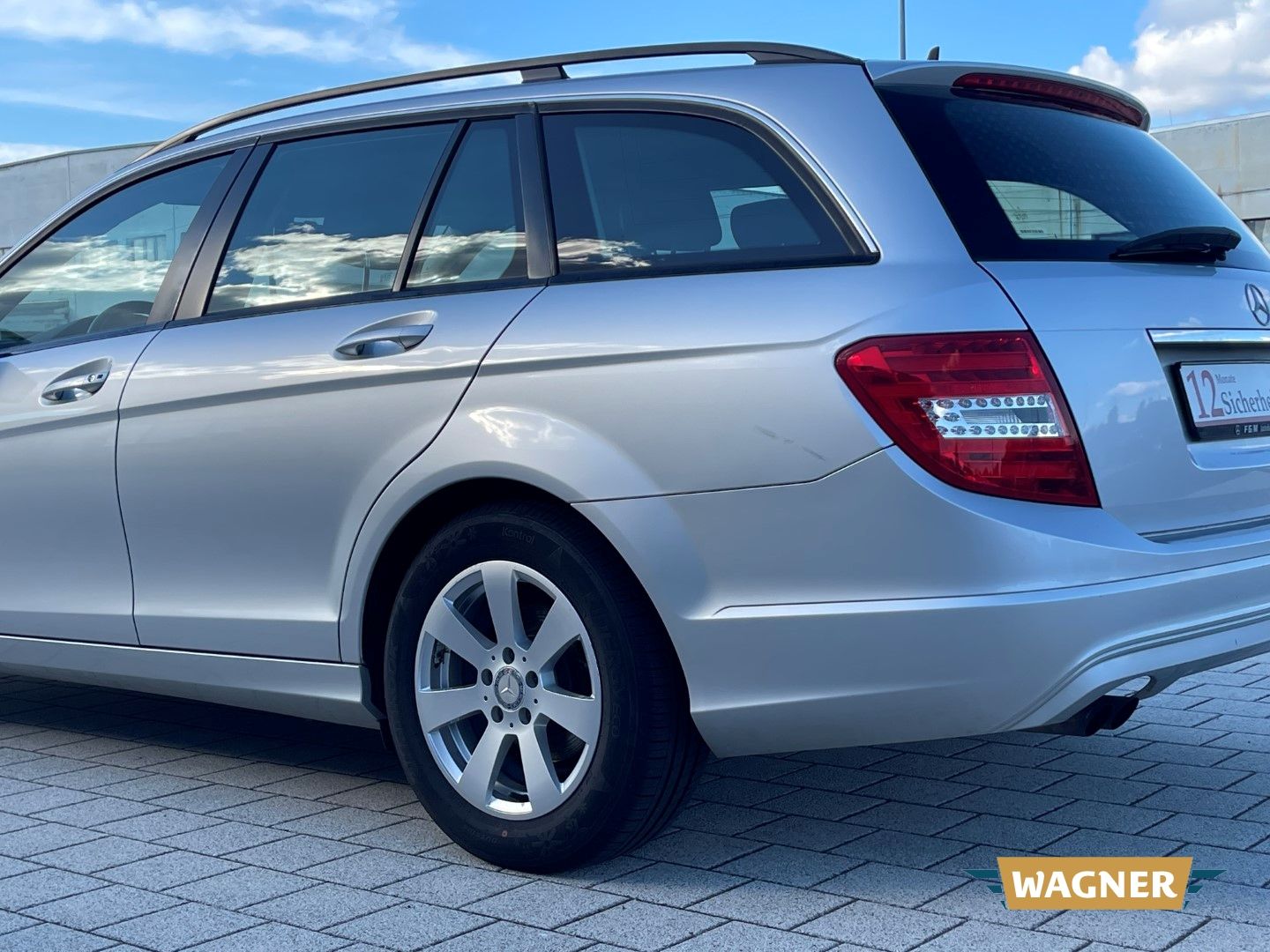 Fahrzeugabbildung Mercedes-Benz C 180 T CDI BlueEfficiency DPF Sitzheizung