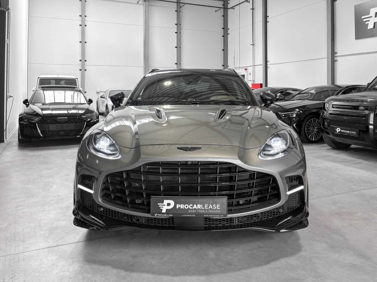 Aston Martin DBX ASTON MARTIN DBX707 °FACELIFT° 4.0 V8 BITURB imagem 3