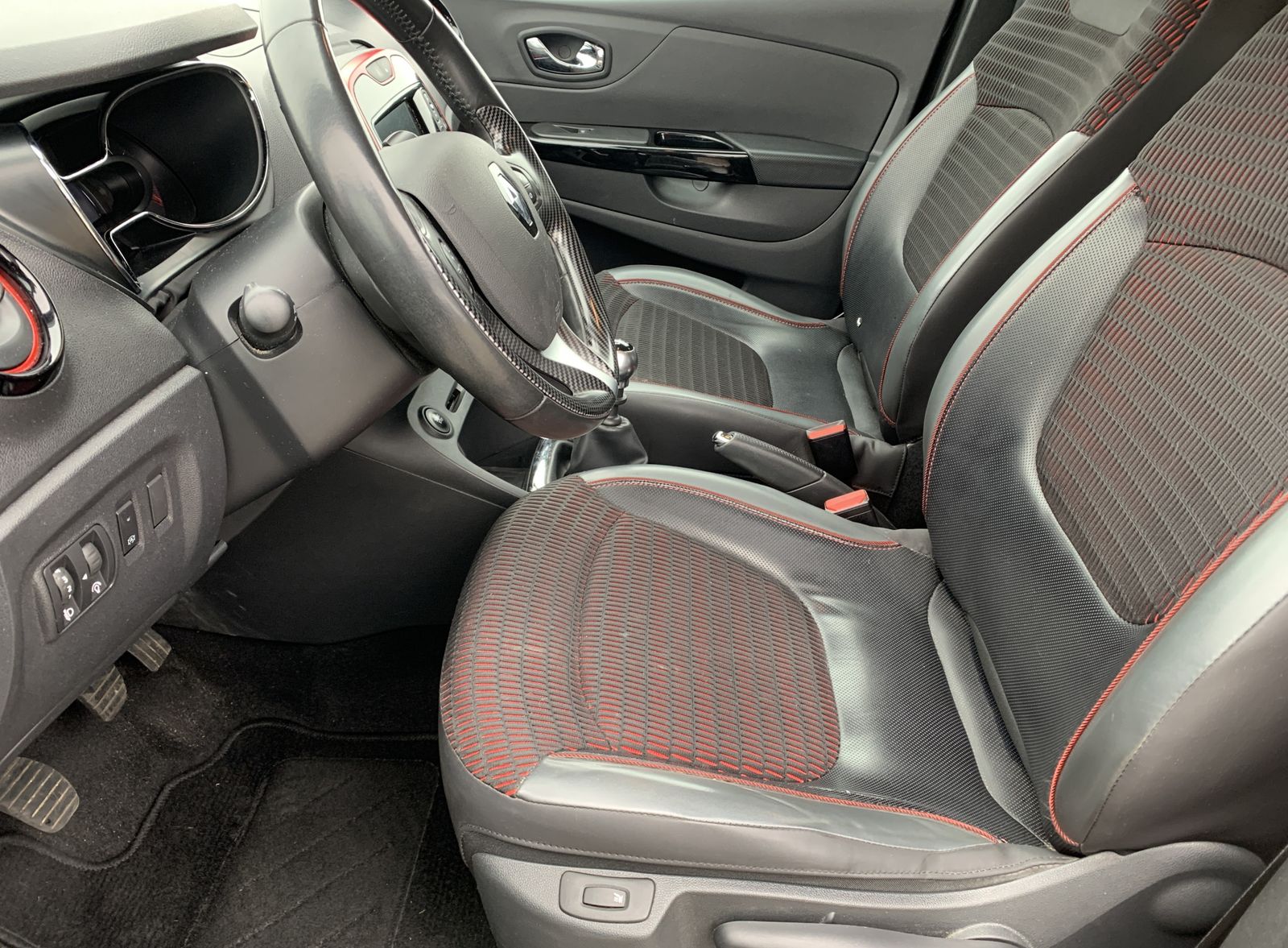 Fahrzeugabbildung Renault Captur 1.5 dCI*XMOD Energy*LED*Cam*Temp*SHZ*Navi