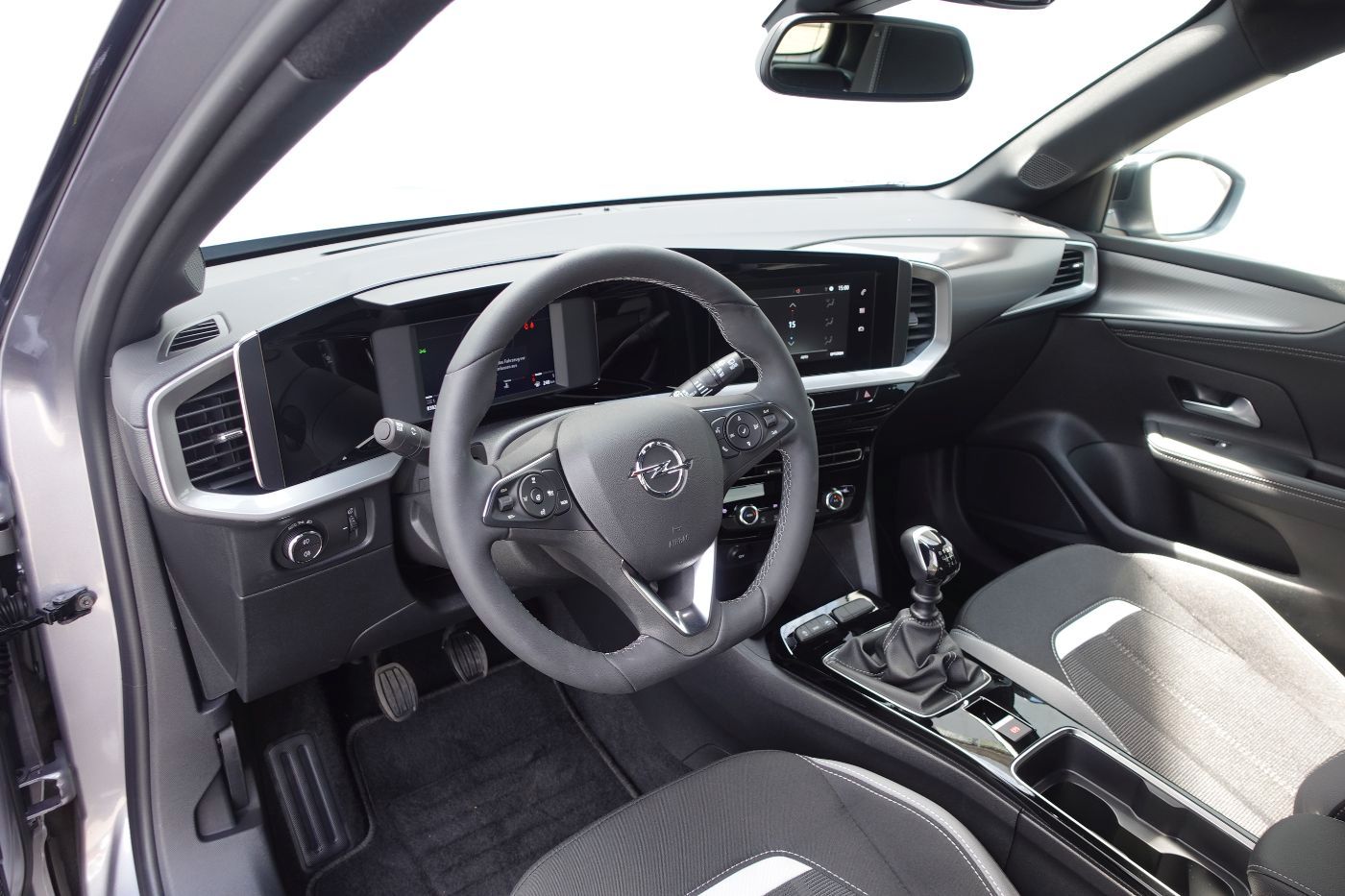Fahrzeugabbildung Opel Mokka 1.2 Turbo GS KlimaA,LED,SHZ,Kam.,PDC