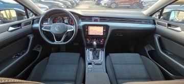Volkswagen Passat Variant - 1