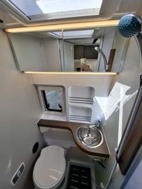 Westfalia Columbus 600 D 140PS Automatik SOLAR LED Lithium