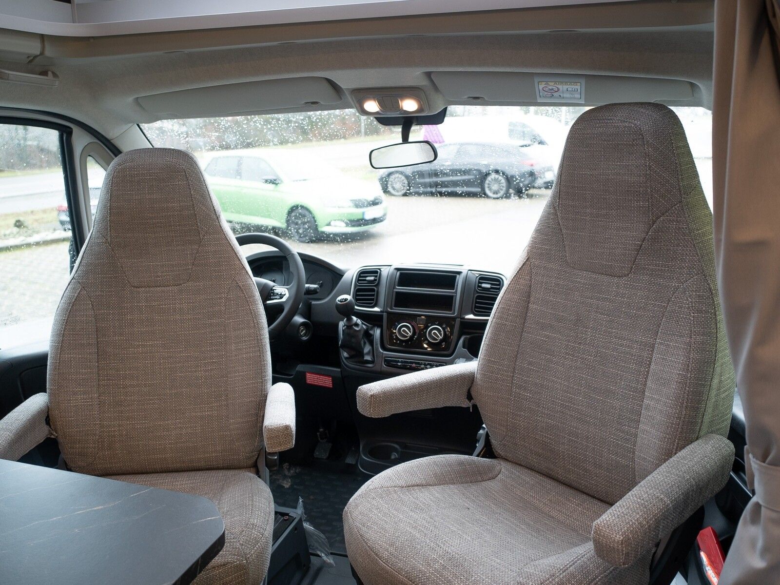 Fahrzeugabbildung Etrusco T-Modell Base 7.4 SB MJ26*Markise*Hubbett*Pakete