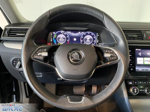 Superb Combi Ambition iV NAVI KLIMA PDC LM