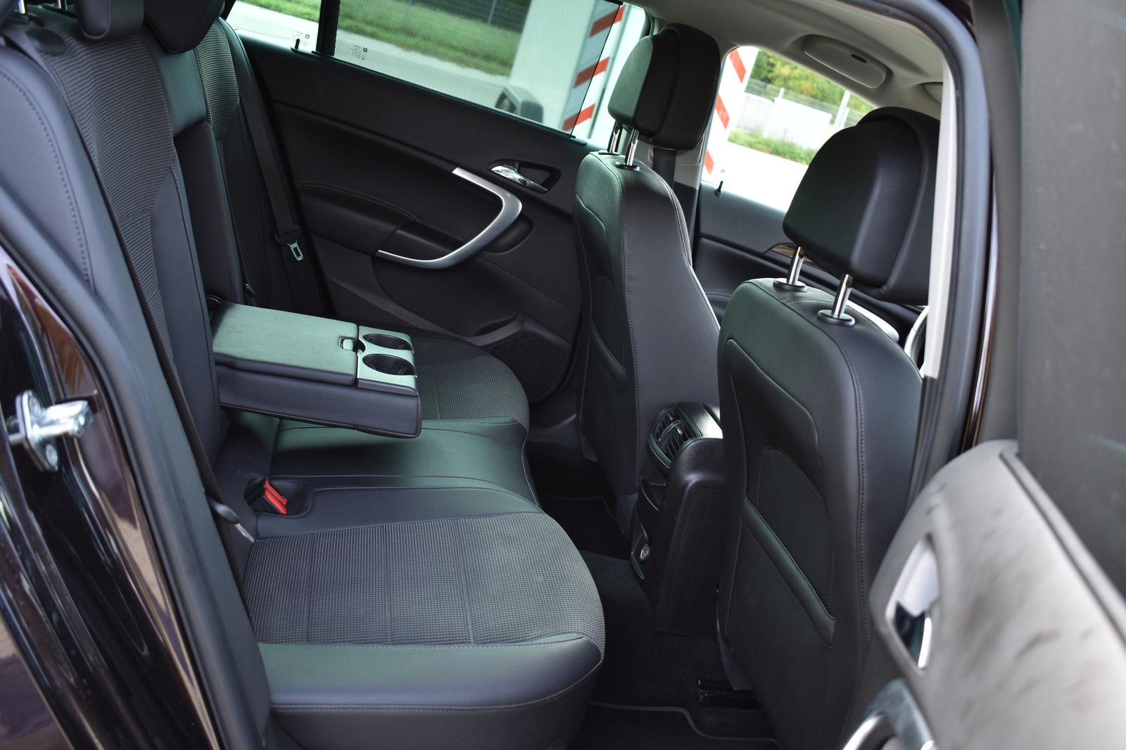 Opel Insignia 2011 — фото 13
