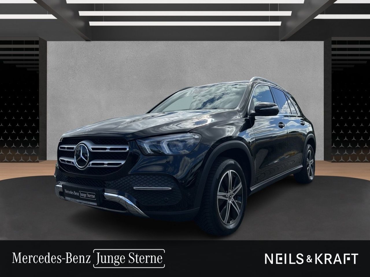 MERCEDES-BENZ GLE 300 d 4M AMG+FAHRASSIST+AMBIENTE+AHK+PANO