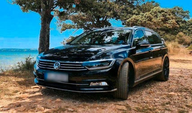 VW VW Passat B8 AID NAVI STHZ PANO AHK LED AC...