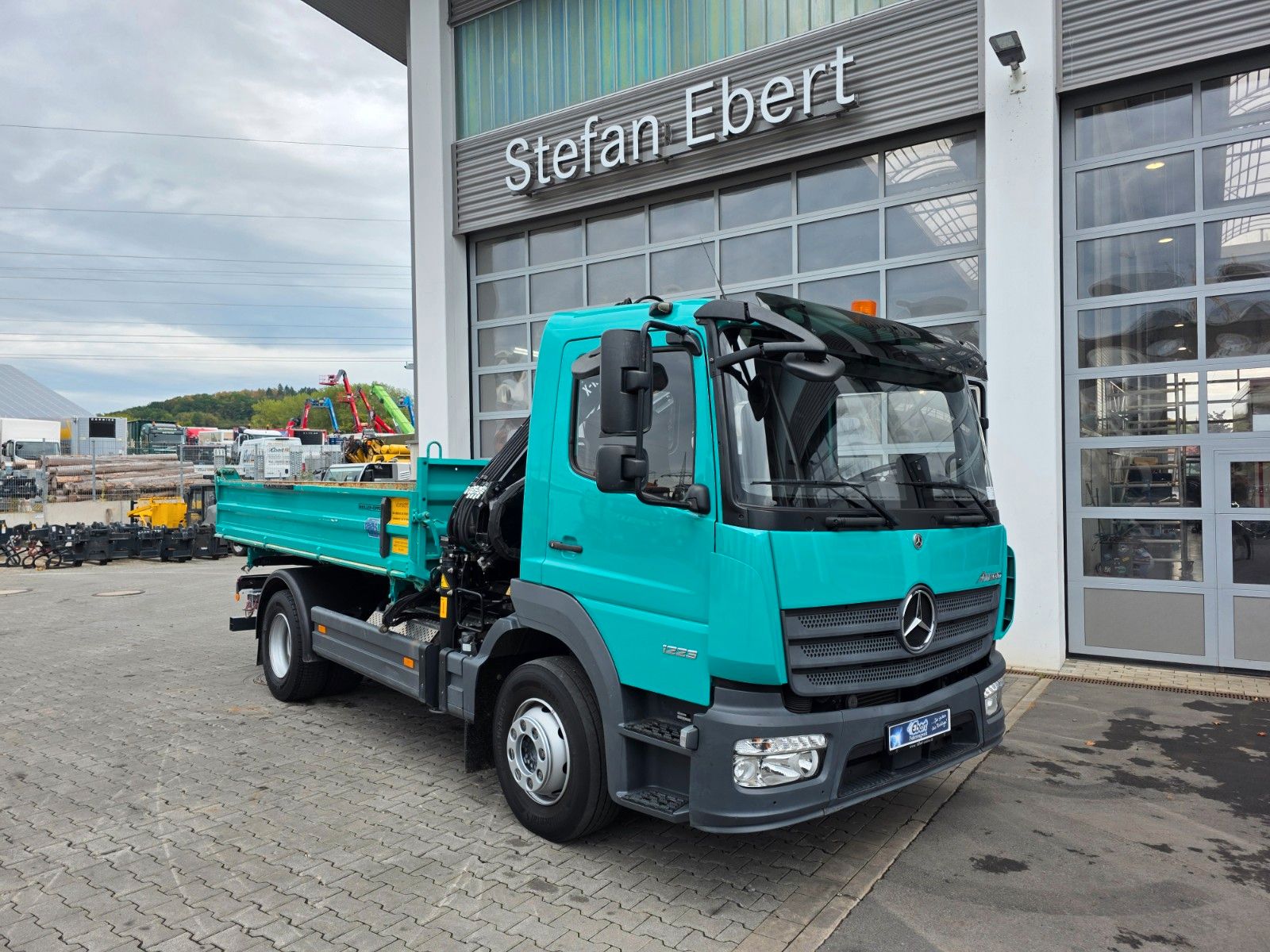Fahrzeugabbildung Mercedes-Benz Atego 1223 KK HIAB X-HIDUO 082 Funk 2x AHK
