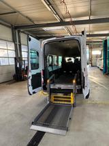 Ford Transit Rollstuhlfahrzeug XXL - Ford Transit in Freiburg