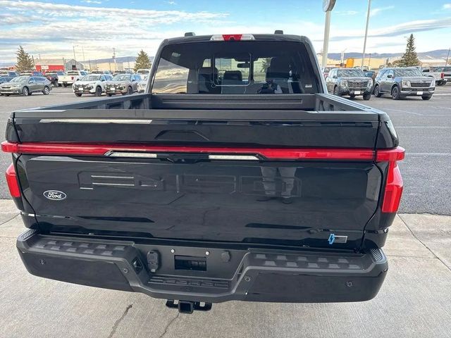 Ford F 150 Lightning Lariat gr. Batterie im Vorlauf