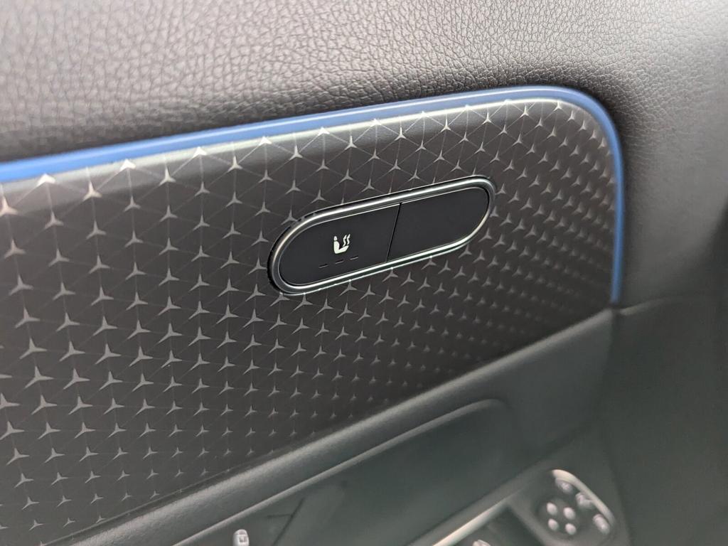 Mercedes-Benz GLA 220