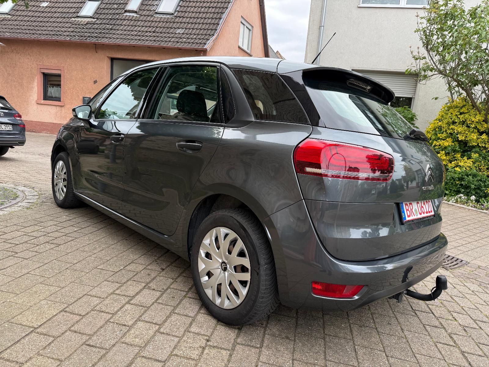 Citroën C4 Picasso/Spacetourer Live