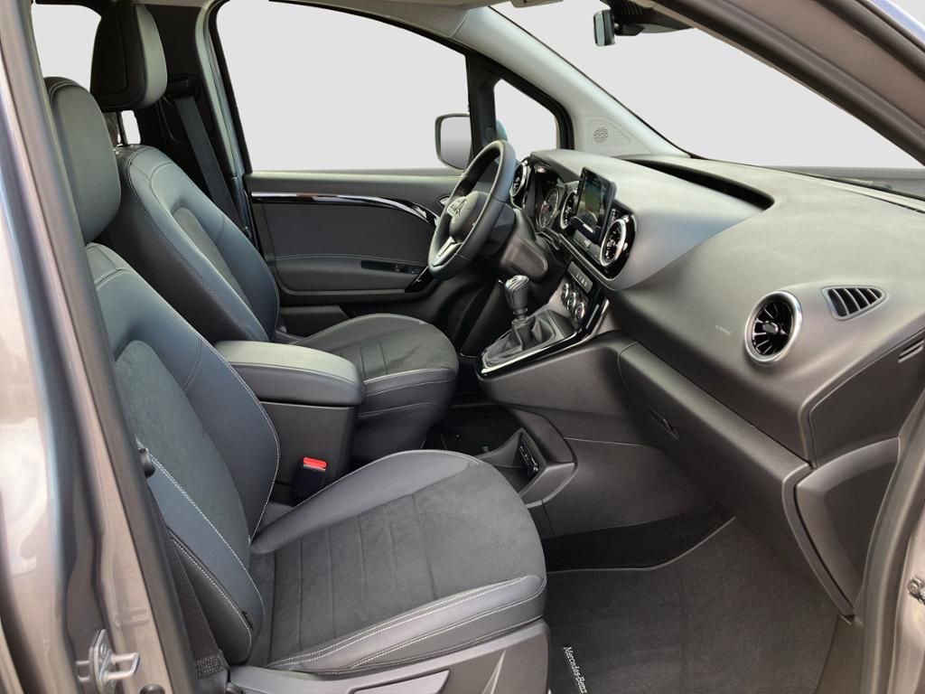 Fahrzeugabbildung Mercedes-Benz T 180 d STYLE Standard *Navi*Leder*SpurH*2xKlima